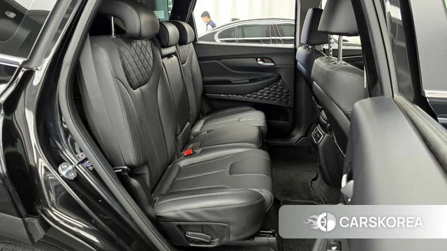 Hyundai The New Santa Fe 2023 Черный из Кореи, фото 2