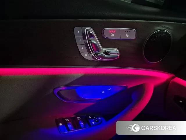 Mercedes-Benz E-Class W213 2021 Белый из Кореи, фото 2