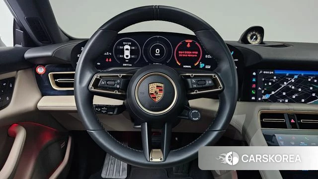 Porsche Taycan 2023 Белый из Кореи, фото 2
