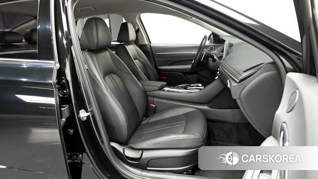 Hyundai Sonata (DN8) 2022 Черный из Кореи, фото 2