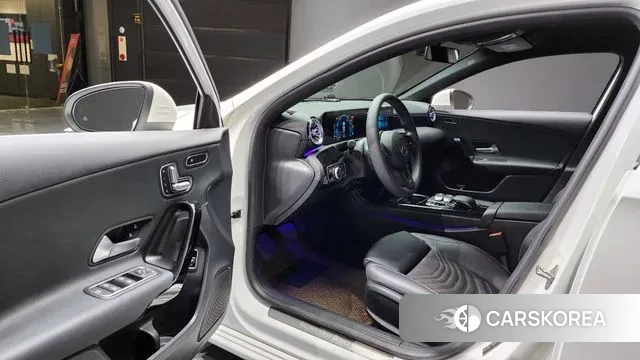 Mercedes-Benz A-Class W177 2020 Белый из Кореи, фото 2