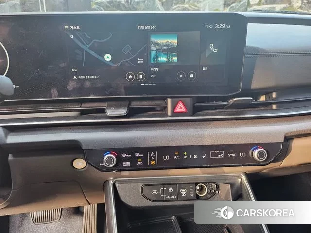 Kia The New Carnival 4th Generation 2023 Белый из Кореи, фото 2