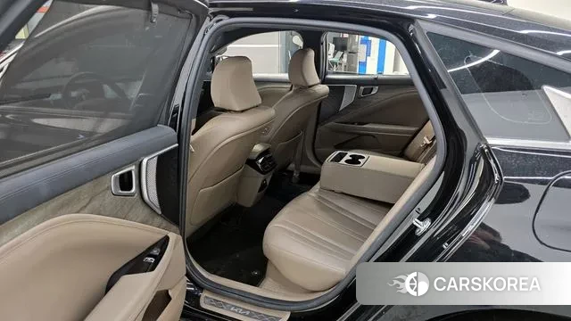 Kia K8 Hybrid 2022 Черный из Кореи, фото 2