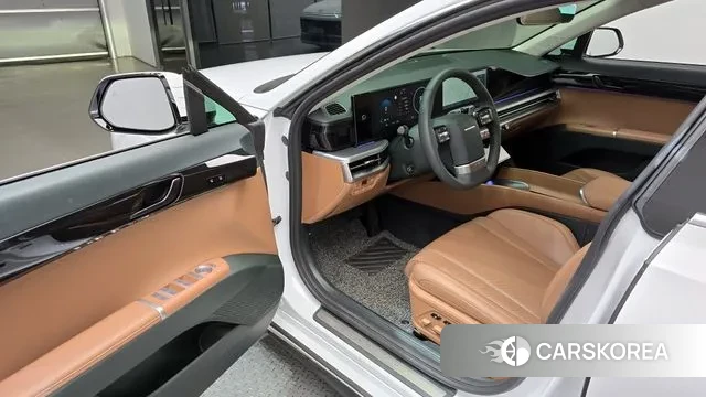 Hyundai Grandeur Hybrid (GN7) 2023 Белый из Кореи, фото 2