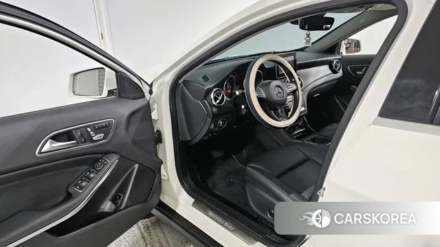 Mercedes-Benz GLA-Class X156 2019 Белый из Кореи, фото 2