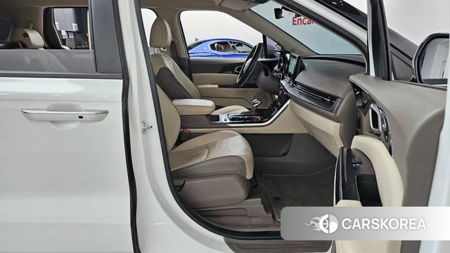 Kia Carnival 4th generation 2022 Белый из Кореи, фото 2