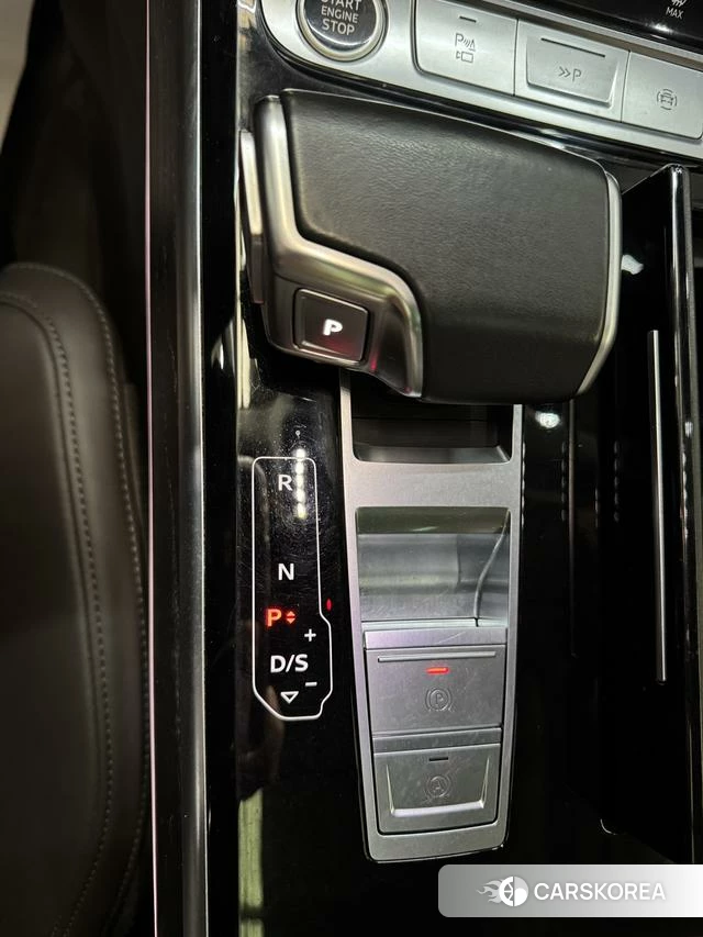 Audi A8 2021 Черный из Китая, фото 2