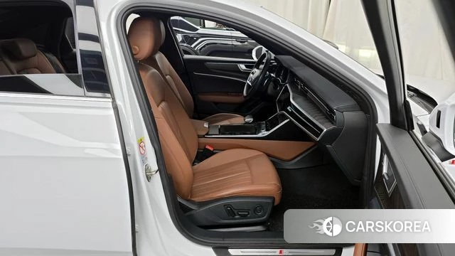 Audi A6 (C8) 2023 Белый из Кореи, фото 2