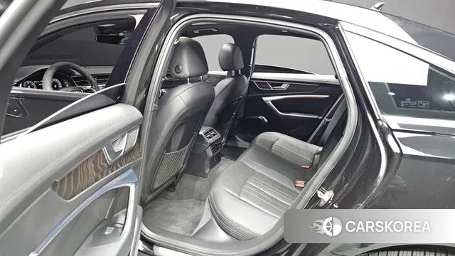 Audi A6 (C8) 2020 Черный из Кореи, фото 2