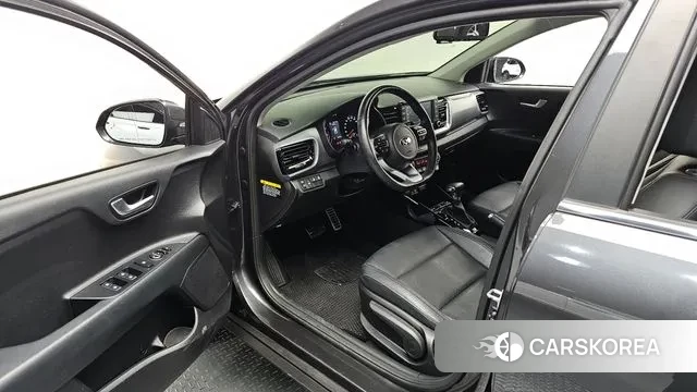 Kia Stonic 2018 Серый из Кореи, фото 2