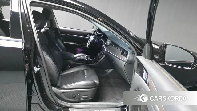 Kia K7 Premier 2020 Черный из Кореи, фото 2