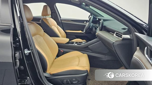 Kia K5 3rd generation 2021 Черный из Кореи, фото 2