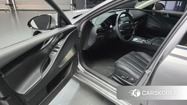 Genesis G80 (RG3) 2021 Серебряный из Кореи, фото 2