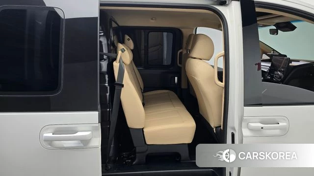 Hyundai Staria 2024 Белый из Кореи, фото 2