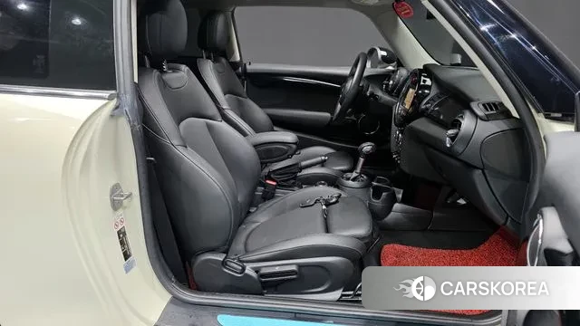 Mini Cooper S 2019 Жемчужный цвет из Кореи, фото 2