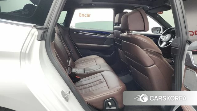 BMW 6 Series GT (G32) 2023 Белый из Кореи, фото 2