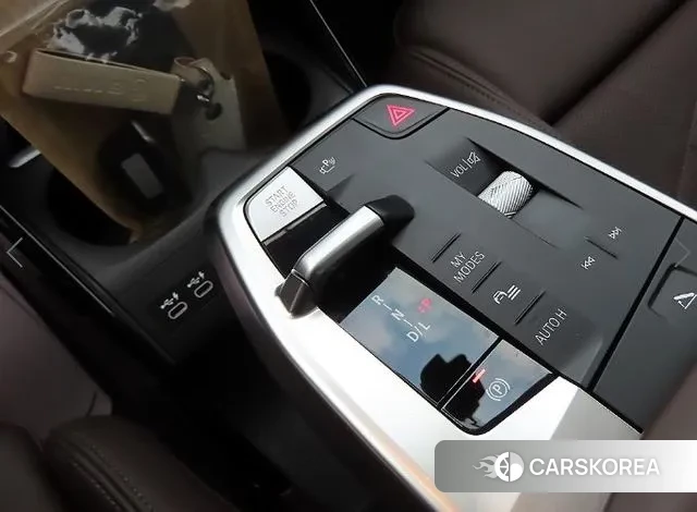 BMW 2 Series Active Tourer (U06) 2024 Белый из Кореи, фото 2