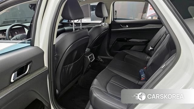 Kia The New K5 3rd generation 2025 Белый из Кореи, фото 2