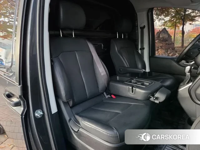 Hyundai Staria 2024 Серый из Кореи, фото 2