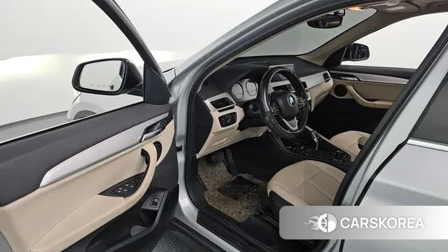 BMW X1 (F48) 2020 Серебряный из Кореи, фото 2