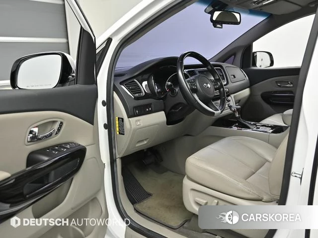 Kia The New Carnival 2018 Белый из Кореи, фото 2