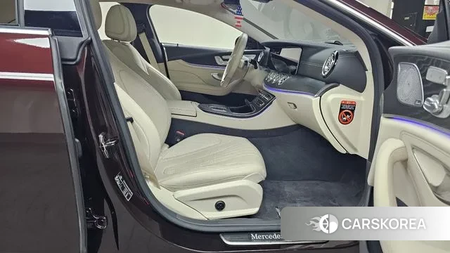 Mercedes-Benz CLS-Class C257 2023 Красный из Кореи, фото 2