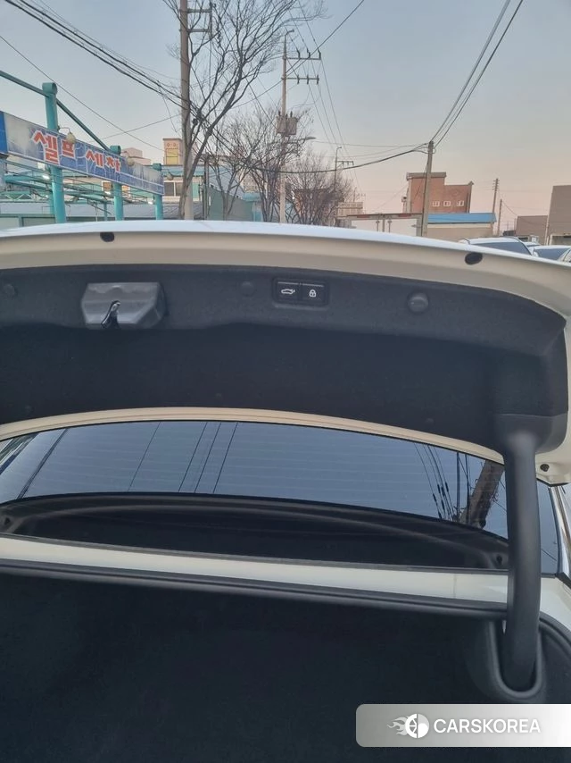 Kia The New K5 3rd generation 2024 Белый из Кореи, фото 2