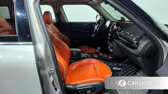 Mini Cooper Clubman 2021 Жемчужный цвет из Кореи, фото 2