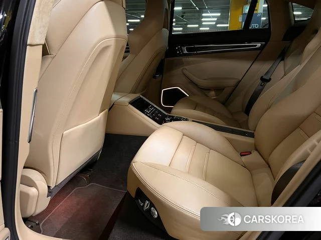 Porsche Panamera (971) 2021 Черный из Кореи, фото 2