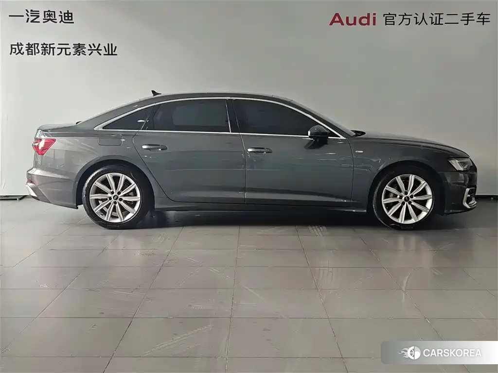 Audi A6L 2024 Silver/gray из Китая, фото 2