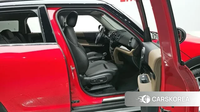 Mini Cooper Countryman 2019 Красный из Кореи, фото 2