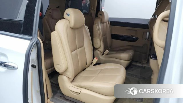 Kia The New Carnival 2018 Белый из Кореи, фото 2