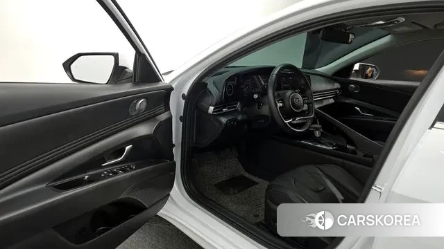 Hyundai Avante (CN7) 2023 Белый из Кореи, фото 2