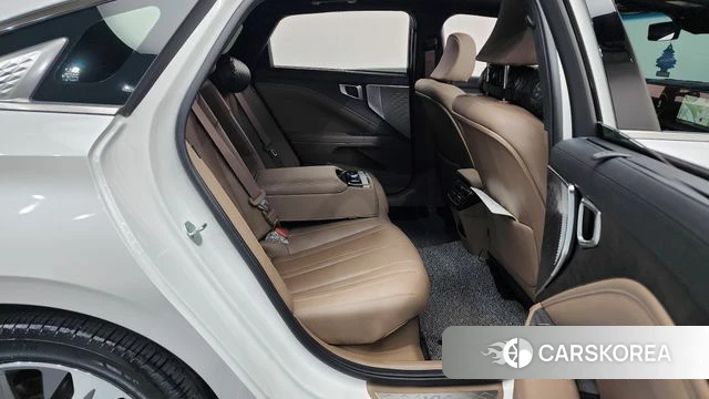 Kia K8 Hybrid 2023 Белый из Кореи, фото 2