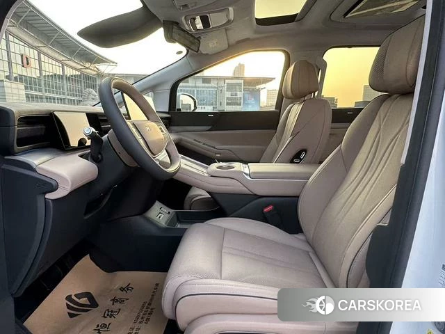 Xiaopeng Motors Xiaopeng X9 2025 Белый из Китая, фото 2