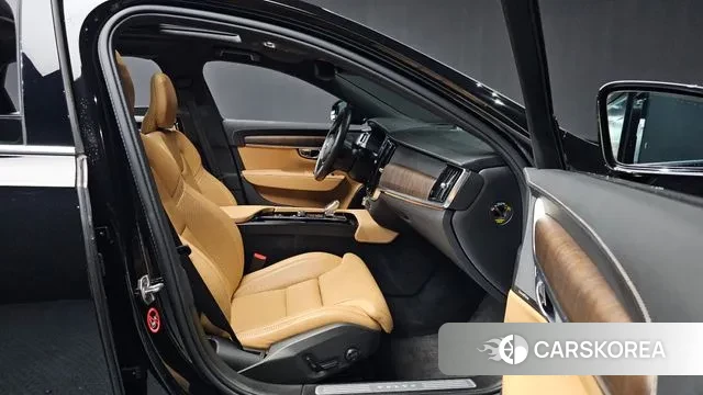 Volvo S90 2021 Черный из Кореи, фото 2