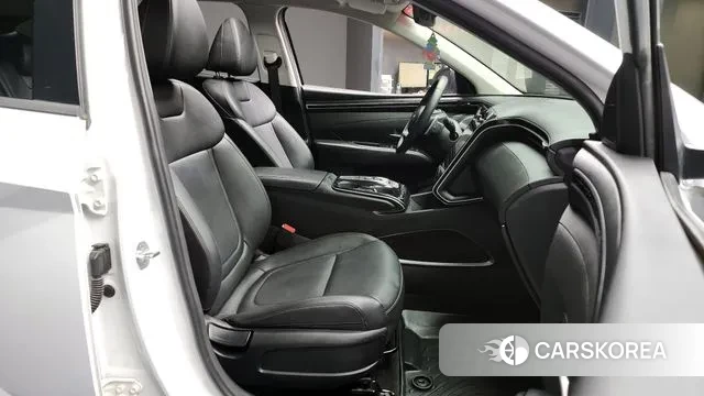 Hyundai Tucson (NX4) 2021 Белый из Кореи, фото 2