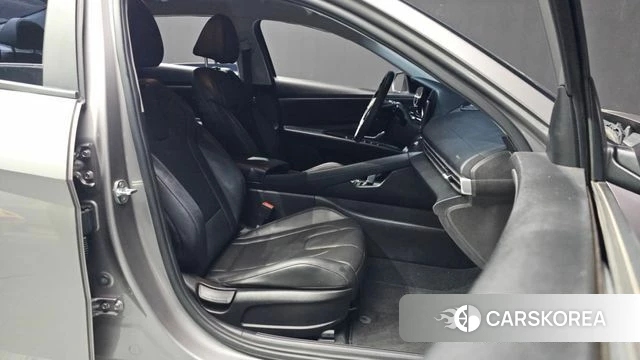 Hyundai Avante Hybrid (CN7) 2020 Серебристо-серый из Кореи, фото 2