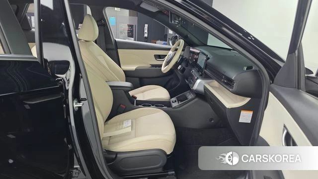 Hyundai Kona Hybrid (SX2) 2023 Черный из Кореи, фото 2