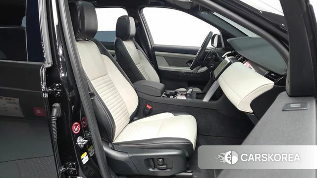 Land Rover Discovery Sports 2nd Generation 2025 Черный из Кореи, фото 2