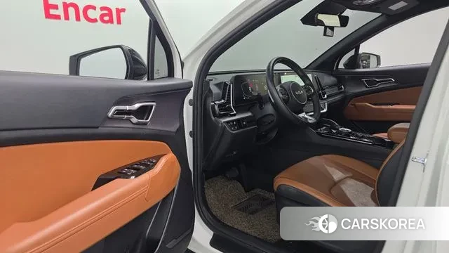 Kia Sportage 5th Generation Hybrid 2023 Белый из Кореи, фото 2