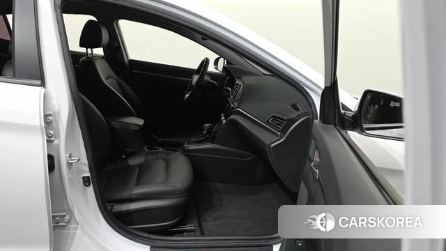 Hyundai The New Avante AD 2019 Белый из Кореи, фото 2