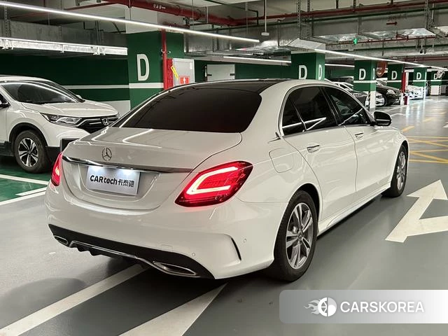 Mercedes-Benz Class C 2021 Белый из Китая, фото 2