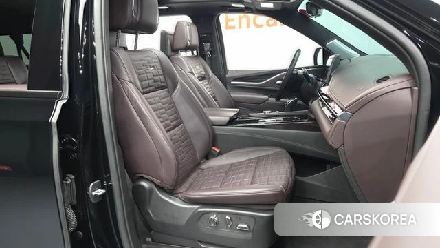Cadillac Escalade 5th Generation 2023 Черный из Кореи, фото 2