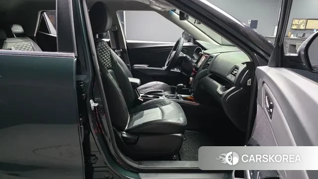 Ssangyong Tivoli Armor 2018 Темно-зеленый из Кореи, фото 2