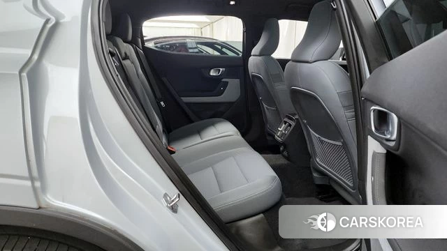 Polestar Polestar 2 2022 Светло-серебряный цвет из Кореи, фото 2