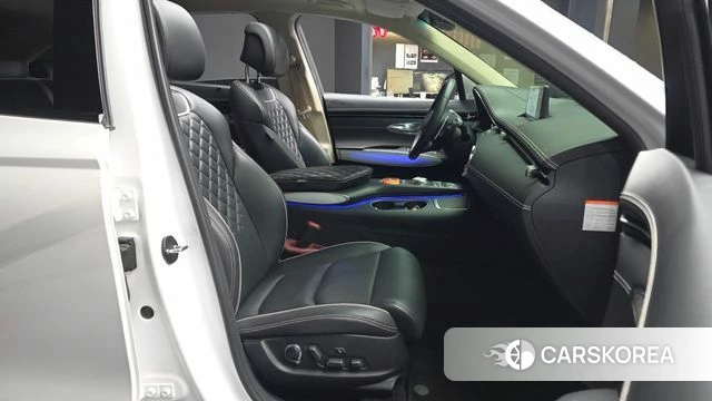 Genesis Electrified GV70 2022 Белый из Кореи, фото 2