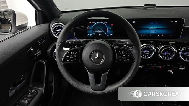 Mercedes-Benz A-Class W177 2020 Белый из Кореи, фото 2