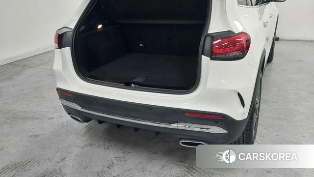 Mercedes-Benz GLA - Class H247 2020 Белый из Кореи, фото 2