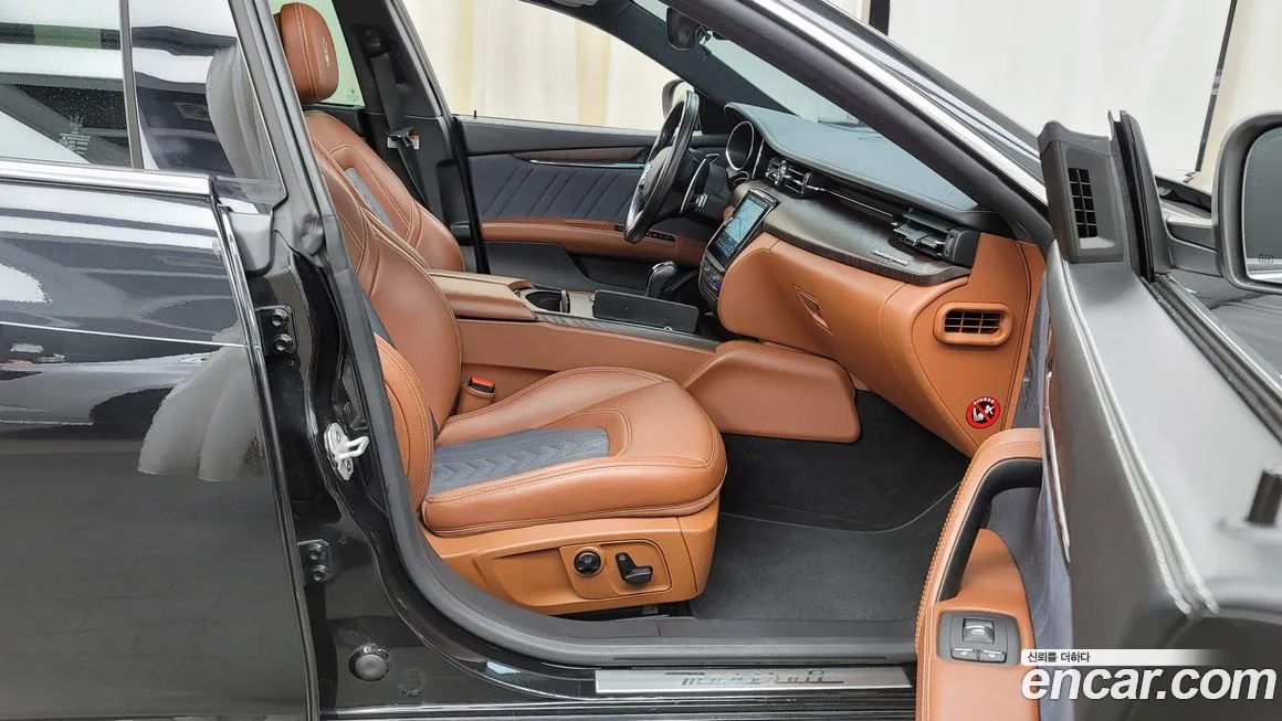 Maserati Quattroporte 2018 из Кореи, фото 2